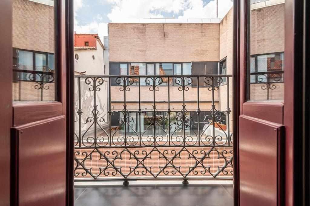 マドリードChueca Gran Via Recoletos Libertad 24 8アパートメント エクステリア 写真